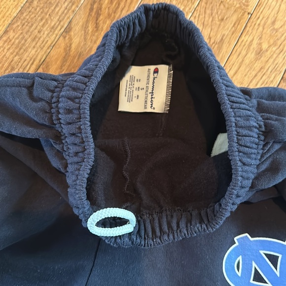Champion North Carolina Tar Heel logo Joggers size Small - Picture 5 of 10